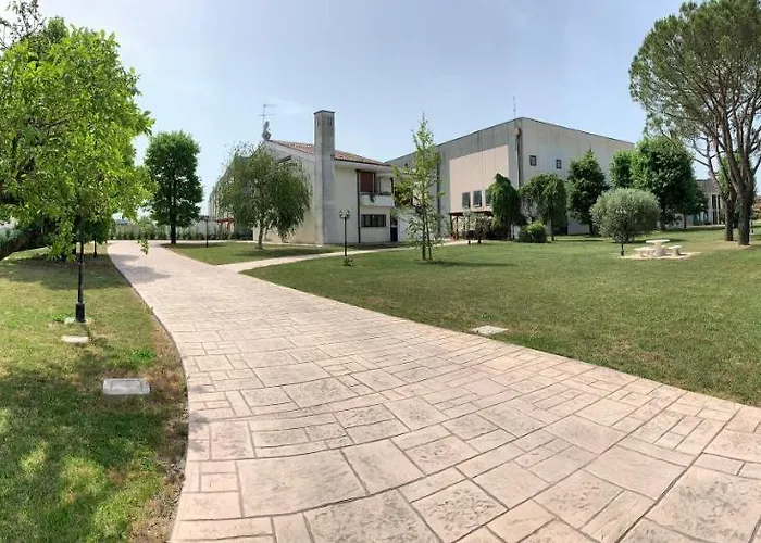 Locanda L'officina بيت ضيافة 3*